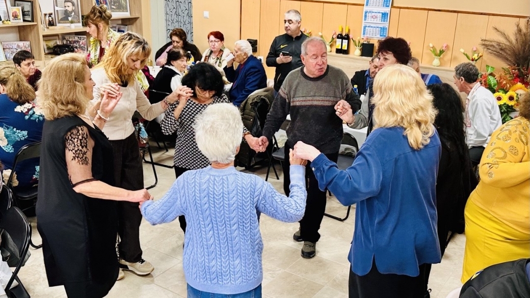 Пенсионерски клуб „Калина“ отбеляза 19 години с тържество и посрещане на Първа пролет