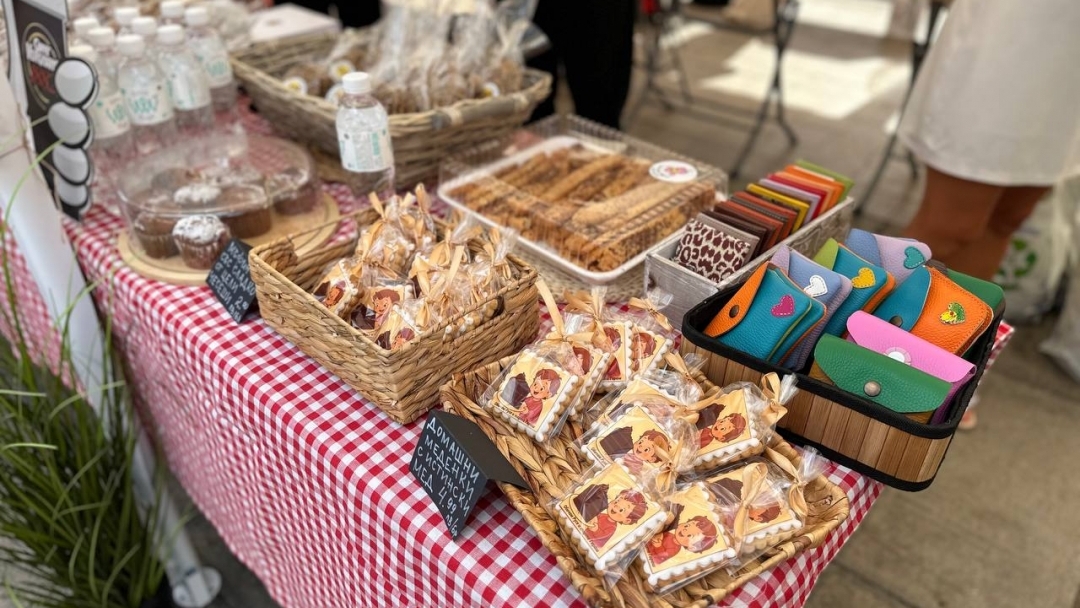 18-годишният Аслан Ахмедов е големият победител в конкурса за нетрадиционна торта „Гараш“ 