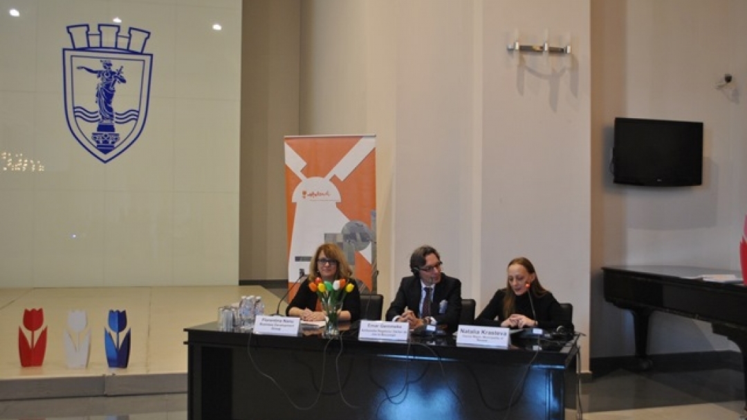 Зам.-кметът Наталия Кръстева откри семинар на тема ‘Ползата от сдружаването в сектор плодове и зеленчуци’