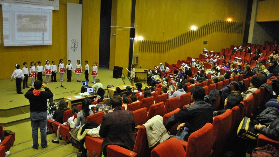 Фестивал на клубовете по Проект BG051PO001-4.1.05-0074 „Образователна интеграция на децата и учениците от етническите малцинства в три основни училища на територията на гр. Русе“