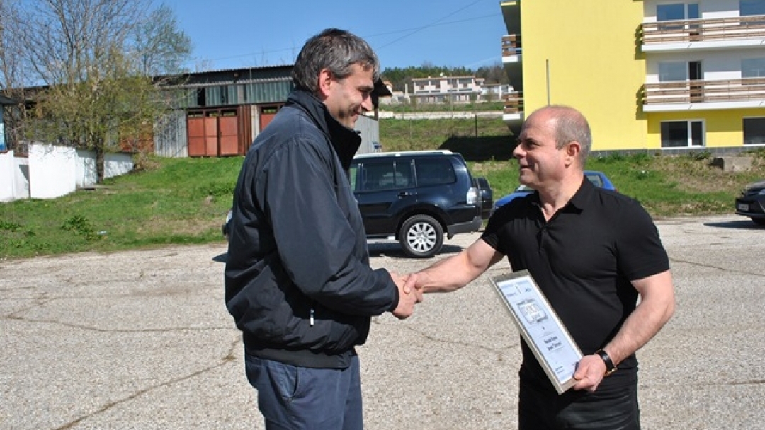 4500 броя толстолоб пуснаха в езерото на Лесопарка