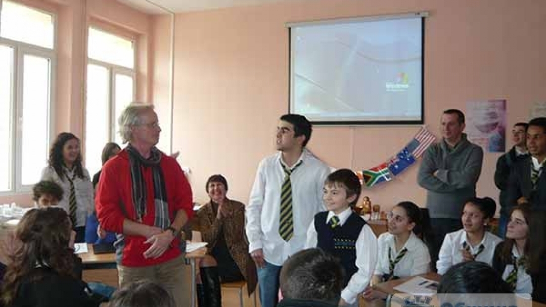 Русенското СОУ за европейски езици отбеляза международния ден на майчиния език