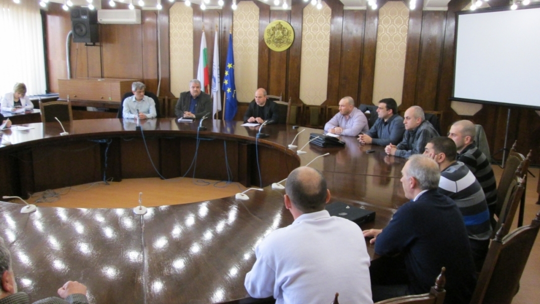 Кметът Пламен Стоилов призова тенис клубовете да се помирят