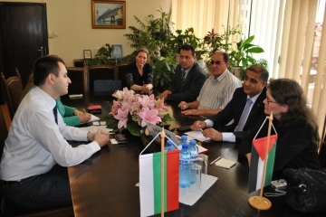 Палестина търси сътрудничество с Русе 