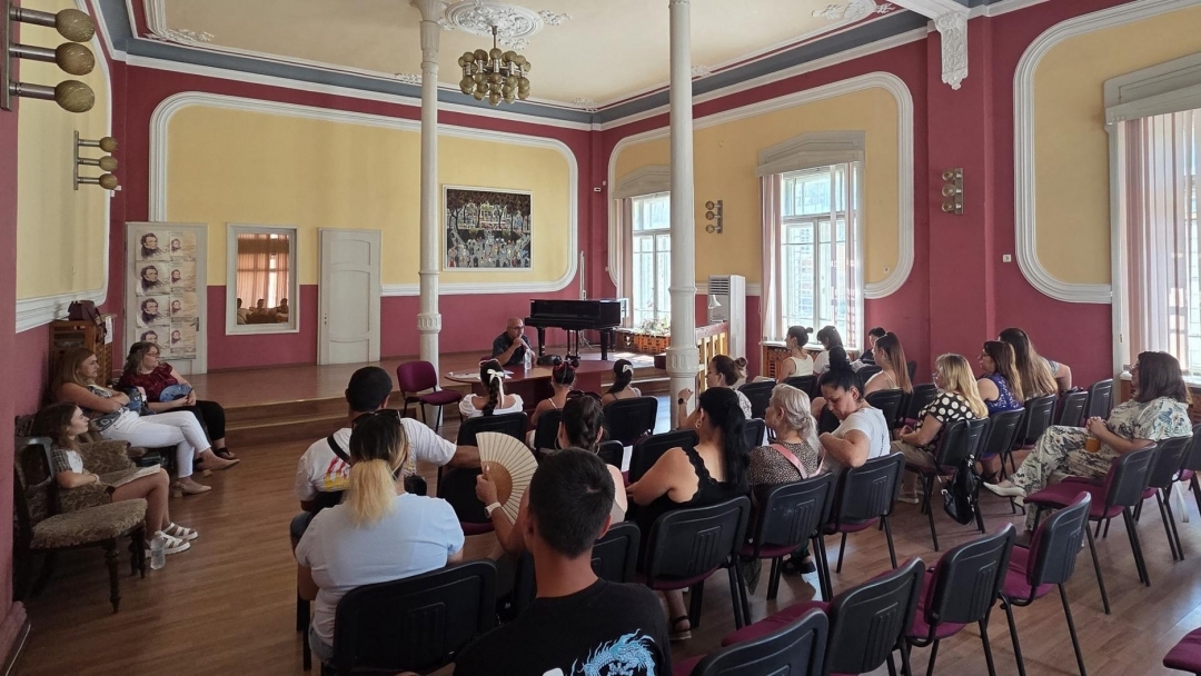 Община Русе продължава безплатната подкрепа за родители с нов договор с двете университетски болници  