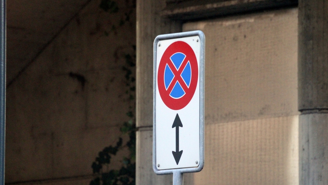 Забраниха паркирането по улица „Филип Станиславов“ в Русе