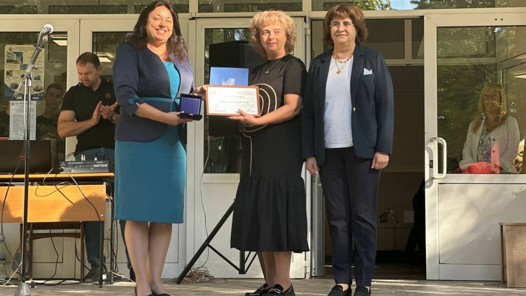 120 г. от рождението на Апостол Арнаудов отбелязаха в ПГ по електротехника и електроника