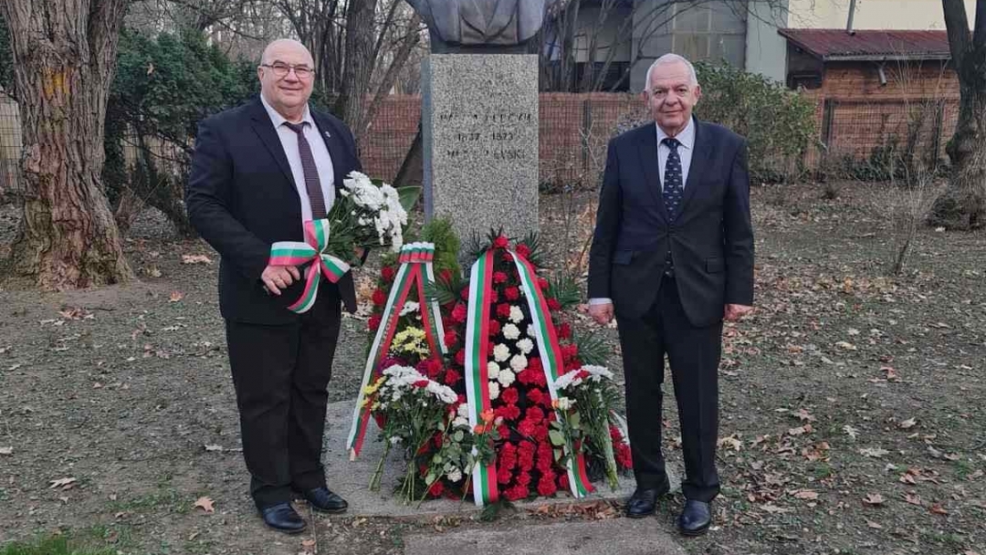 Deputy Mayor Encho Enchev honored the memory of Vasil Levski in Bucharest