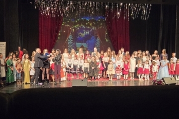 Община Русе отличи трима млади таланти в Националния конкурс „Коледна звезда"