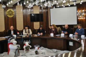 Днес майстори от осем държави започват да творят фигурите за "Русе айс фест 2016"