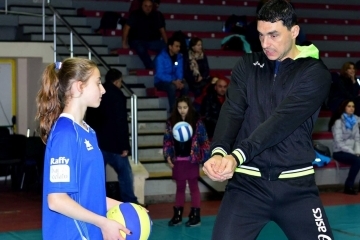 Играй волейбол с Владимир Николов в БУЛСТРАД АРЕНА