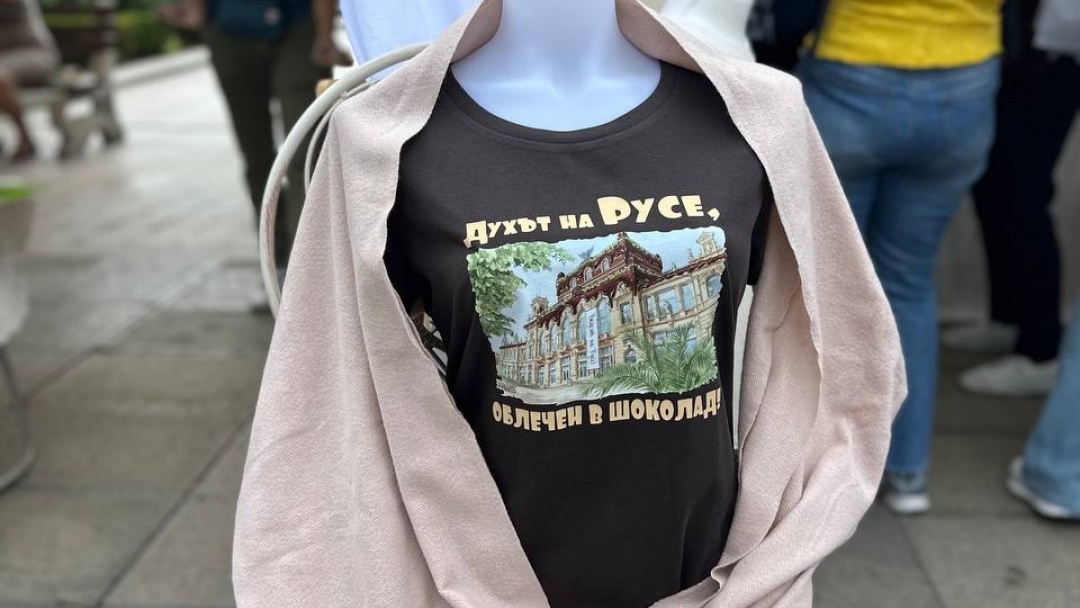 18-годишният Аслан Ахмедов е големият победител в конкурса за нетрадиционна торта „Гараш“ 