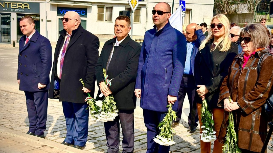  С възпоменателна церемония в Русе бяха отбелязани 154 г. от гибелта на Ангел Кънчев