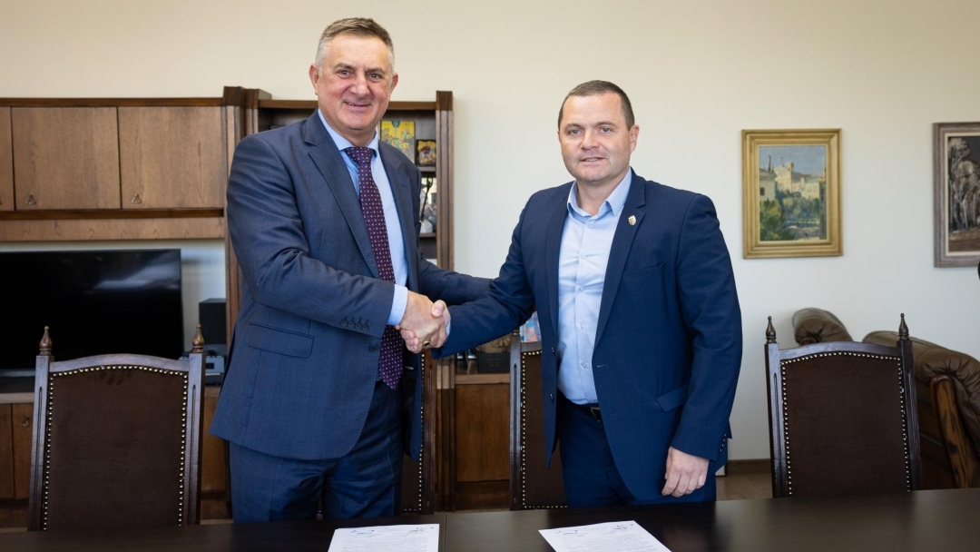 Община Русе, М-Газ и SOCAR откриха в с. Червена вода втори обект от проекта за хибридна газификация