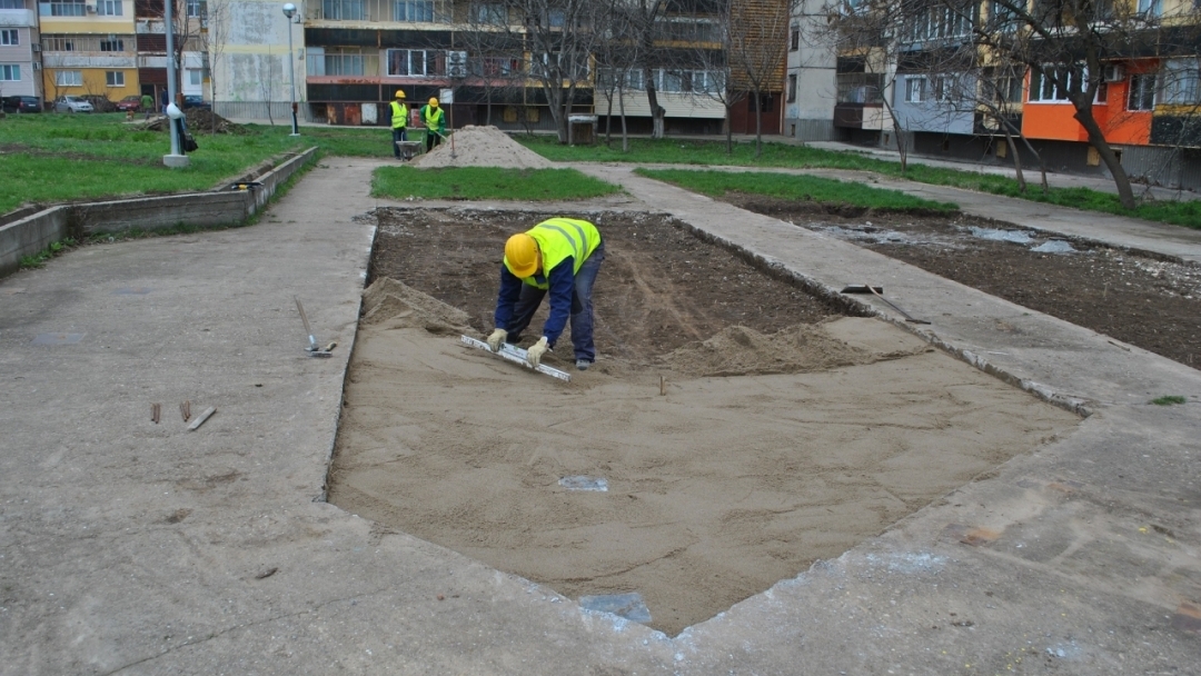 Стартира ремонтът на 20 детски площадки в Русе