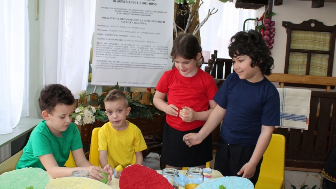 Пресъздаване на пролетни празници в ДГ "Чучулига" 