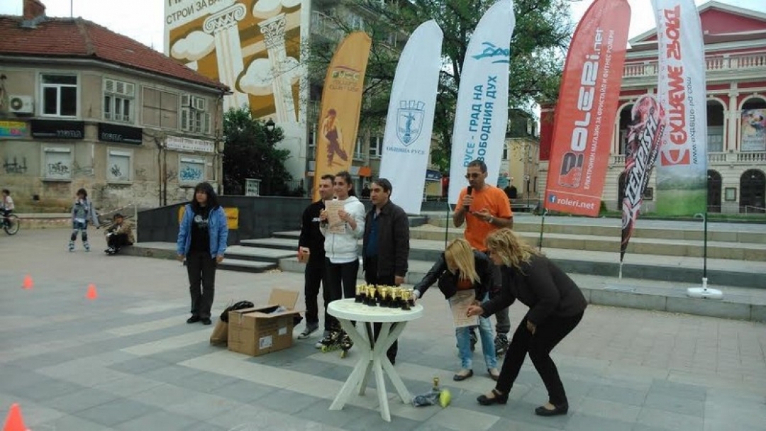 Русе събра любители на ролер спорта от България и Румъния