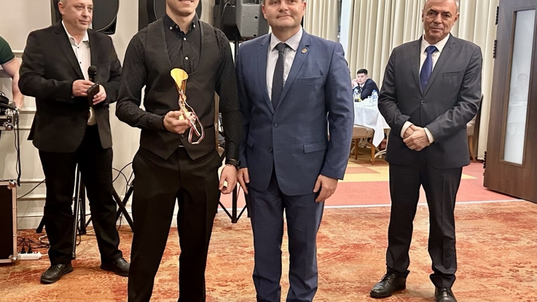 Министър Сергей Игнатов и кметът Пенчо Милков наградиха победителите в състезание по професии в туризма