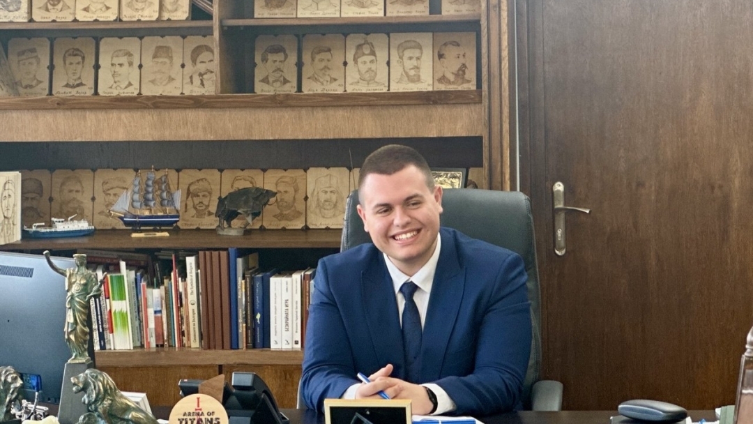 Русенски дванадесетокласник влезе в ролята на кмет на Русе за един ден