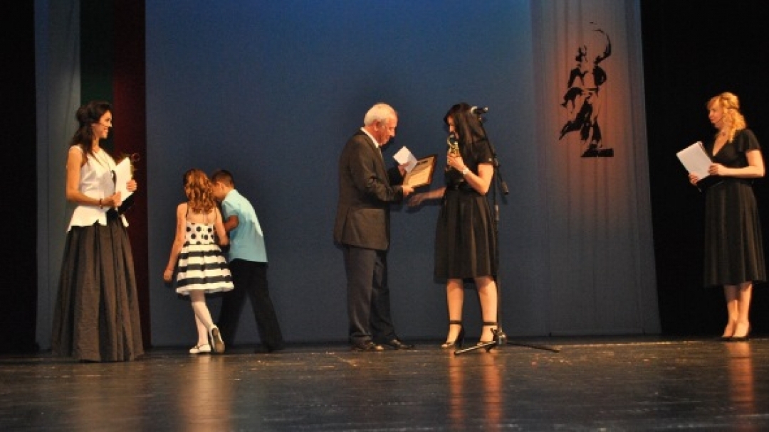 Кметът Пламен Стоилов връчи награда 'Русе'