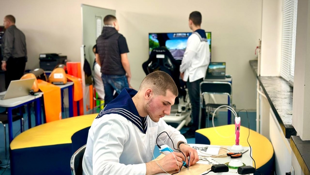 Професионалната гимназия по речно корабостроене и корабоплаване с нов STEM център