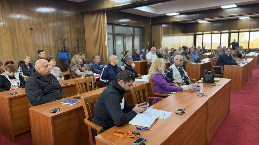 Общинският щаб за защита при бедствия обсъди подготовката за зимата