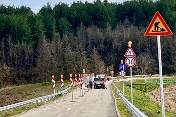 Движението по дигата в Николово се възстановява от 27 март при засилен контрол