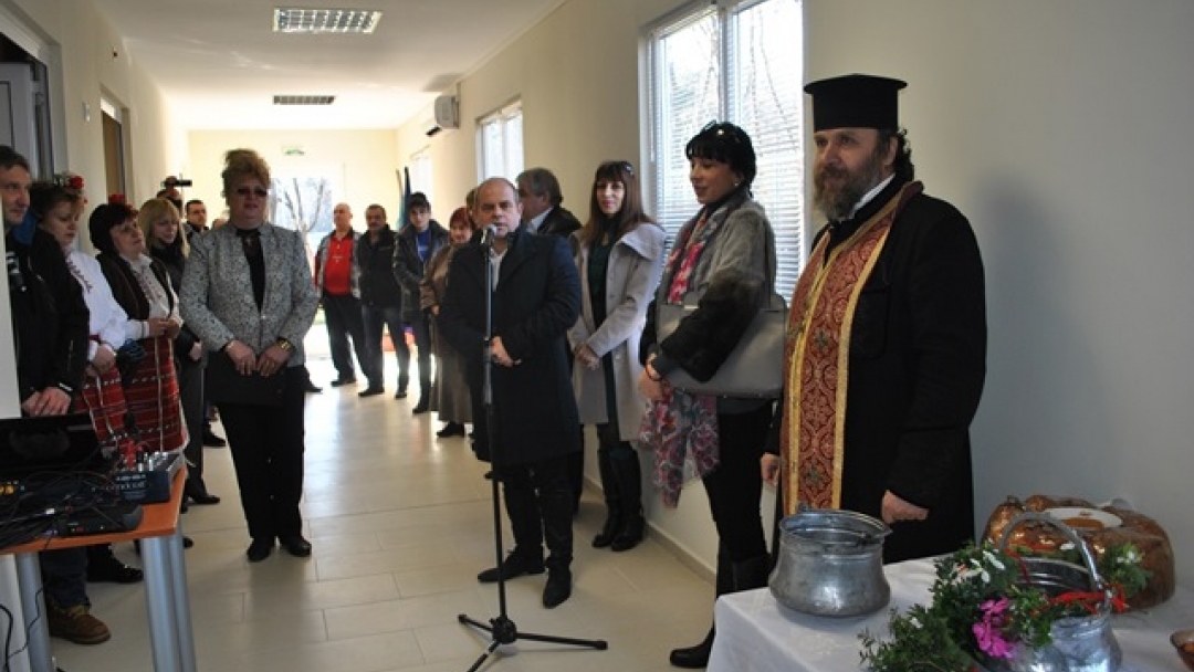 Кметът Пламен Стоилов откри нов корпус към Дома за възрастни с деменция 'Приста'