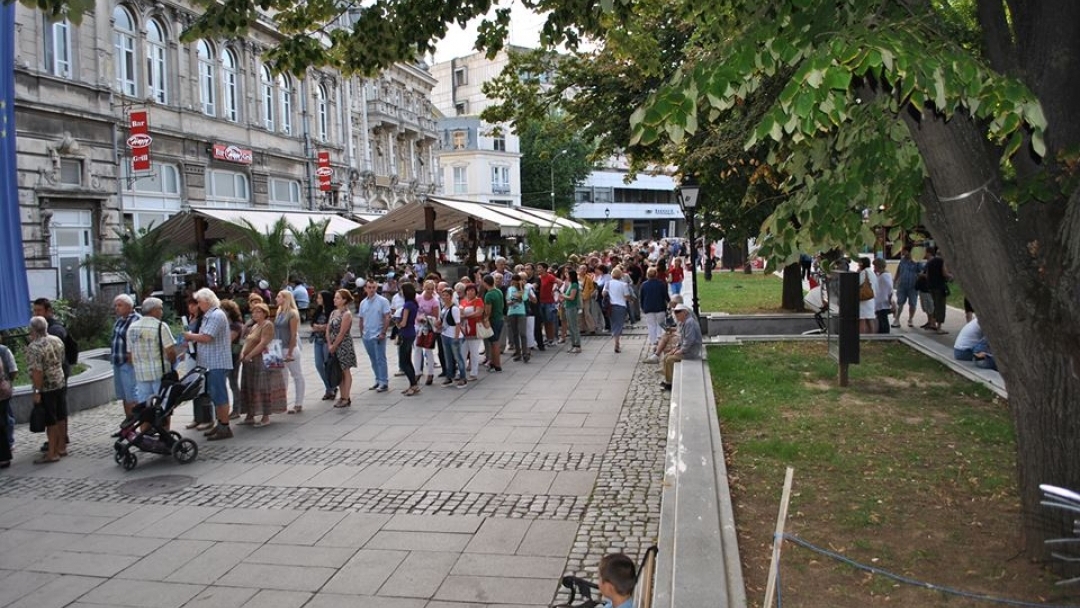 Хиляди фенове на рока разграбиха билетите за концерта на „Назарет“ 