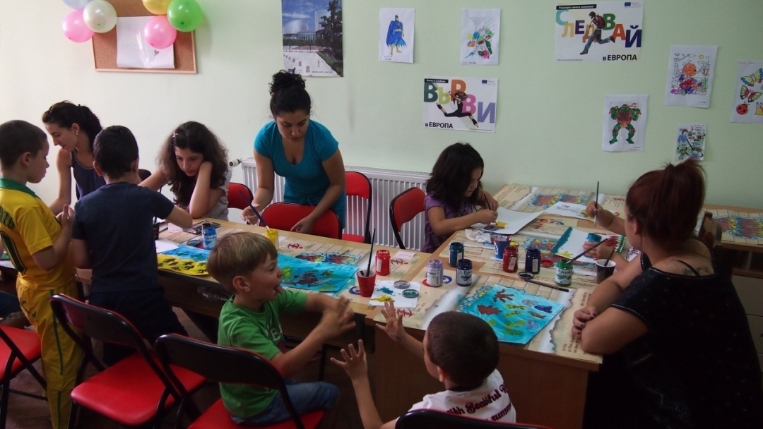 Продължава записването за лятната академия на Общински младежки дом - Русе