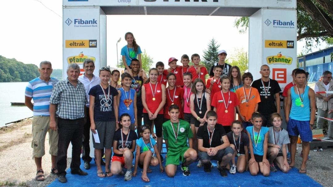 130 състезатели участваха в държавното първенство по триатлон