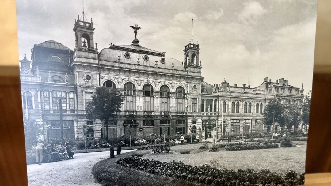 Документална изложба и фотоалбум разкриват визуалната история на Русе в периода 1920–1940 г.