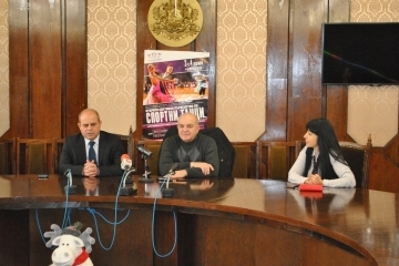 Международният турнир по спортни танци привлича танцови двойки от цял свят