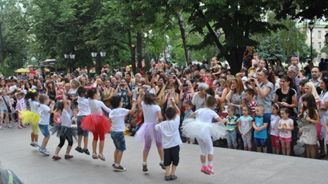 Детска дискотека подгрява най-малките преди Русенския карнавал