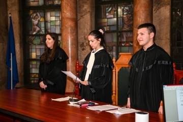 Младежкият парламент участва в симулация на съдебен процес