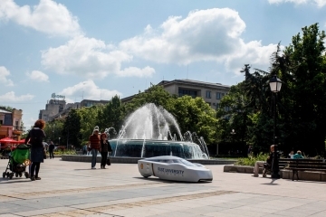 Русе изпрати студенти с електромобил на състезание в Ротердам