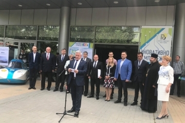 Кметът Пламен Стоилов приветства участниците в иновативно младежко ЕКСПО 