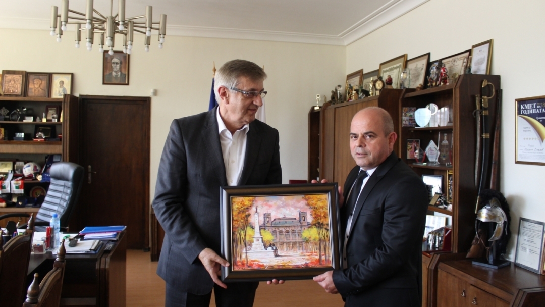Кметът Пламен Стоилов се срещна с посланика на Босна и Херцеговина Н.Пр. Здравко Бегович