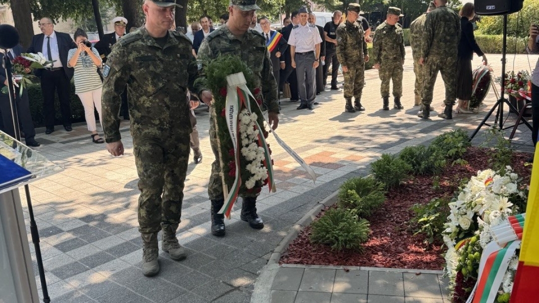 Бюст-паметник на Стефан Караджа беше открит в румънския град Тулча
