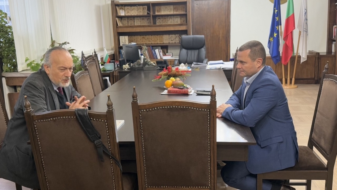Пенчо Милков и Пламен Бейков обсъдиха стратегическото партньорство между местната власт и Операта