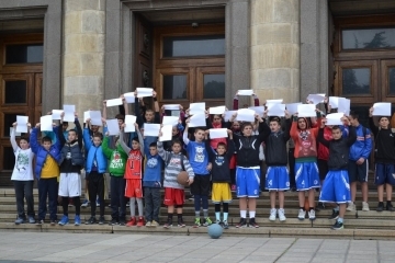 Русе посрещна „Спортувай с Изи Кредит в твоя град” и Световния ден на спорта за развитие и мир