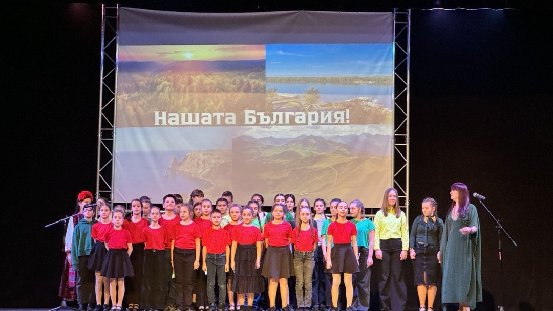 Пенчо Милков: 155 години ОУ „Иван Вазов“ пази традициите на българското образование