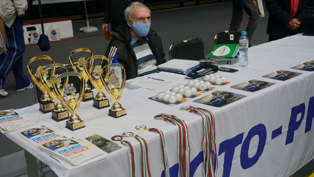 Национално състезание по тенис на маса за хора с увреждания се проведе днес в Русе