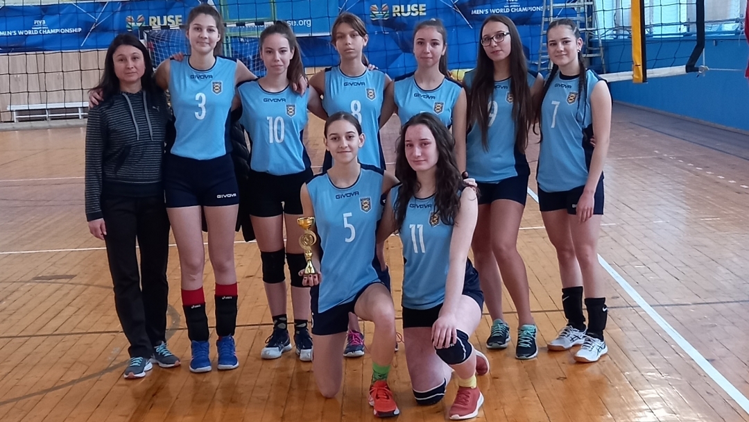 The Municipal Volleyball Championship for girls from 8 to 10 grade is over