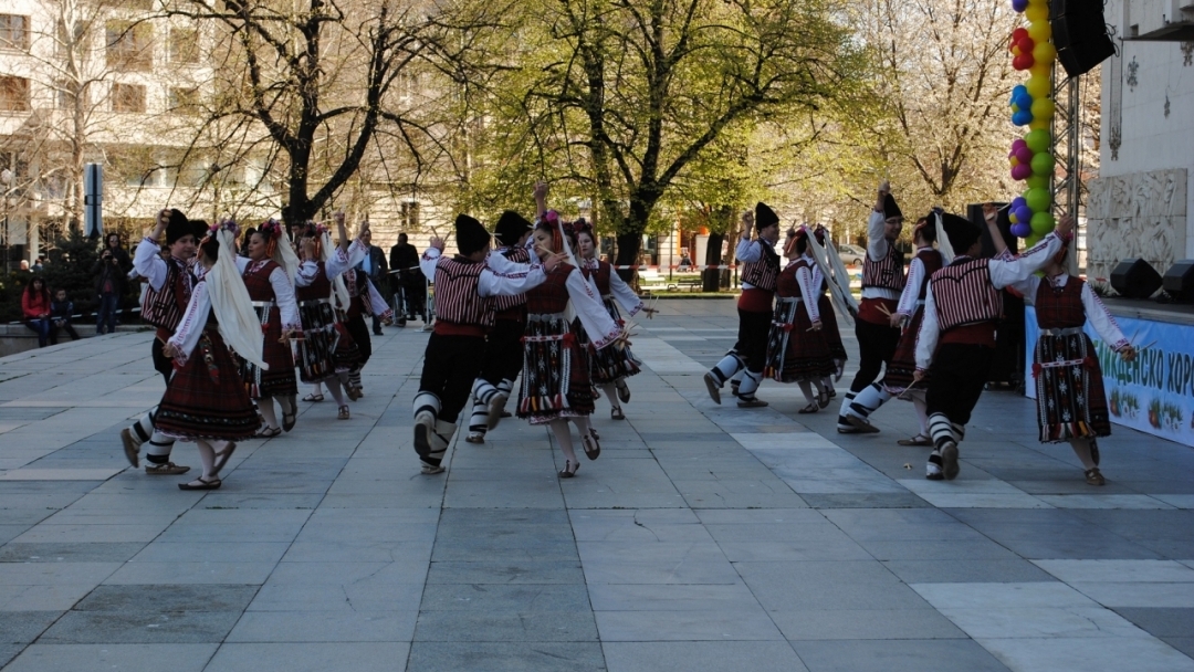 Кметът Пламен Стоилов поздрави русенци с най-светлия християнски празник - Великден