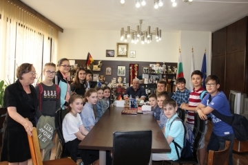 Зам.-кметът Иван Григоров посрещна ученици от Санкт Петербург