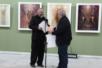 Зам.-кметът Иван Григоров поздрави Иван Иванов - Йоаний по случай юбилейната му изложба