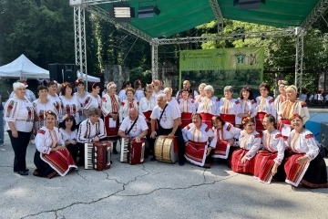 XI издание на фестивала „Сцена под липите“ събира близо 1200 участници и над 140 фолклорни състава в Лесопарк „Липник“