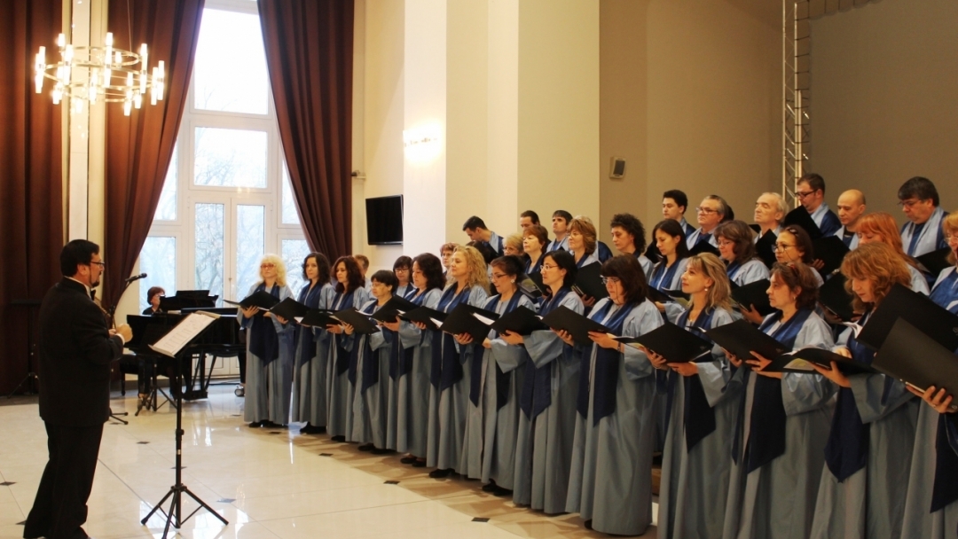 Заместник-кметът Златомира Стефанова присъства на първия самостоятелен матине-концерт на академичен хор „Сексагинта Приста“