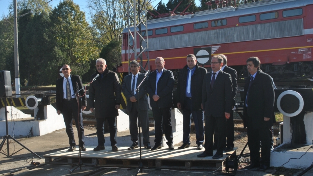 Директорът на дирекция "Екология и транспорт" Георги Игнатов присъства на откриване на реновирано локомотивно депо